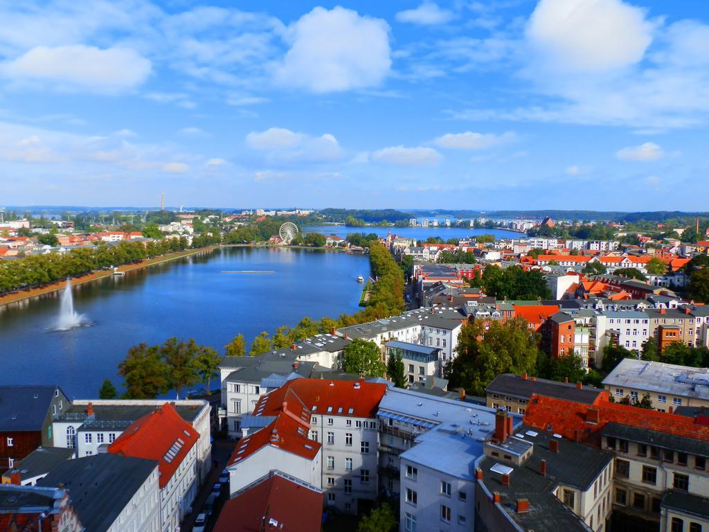 Fewo Schwerin-Zentrum ภายนอก รูปภาพ