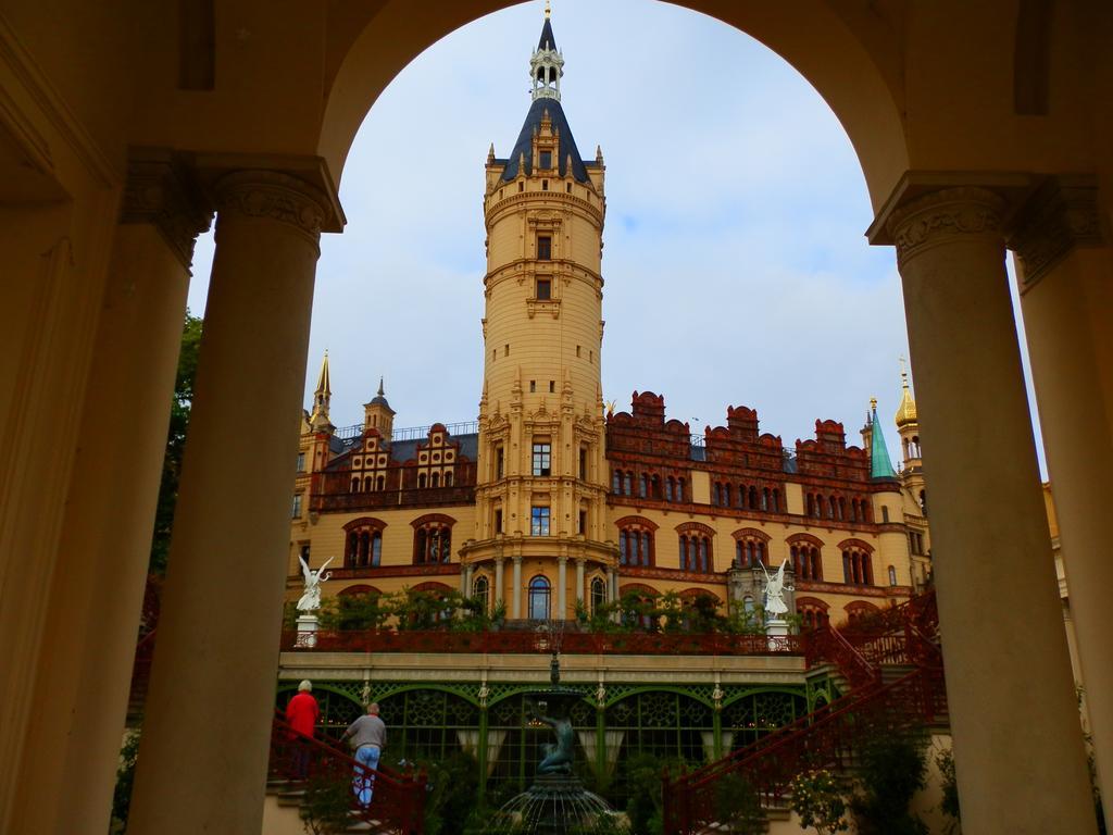 Fewo Schwerin-Zentrum ภายนอก รูปภาพ